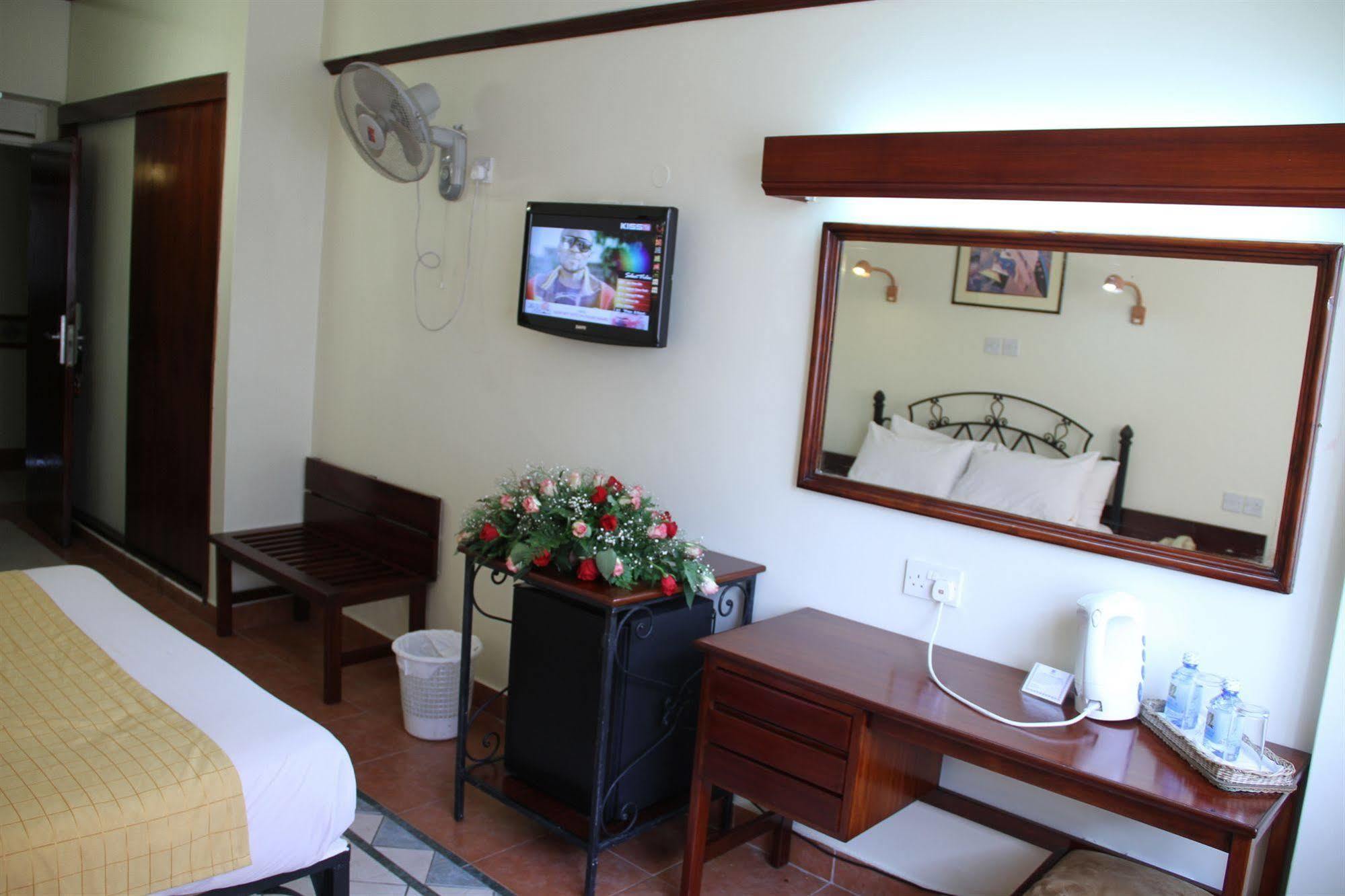 Sentrim 680 Hotel Nairobi Extérieur photo